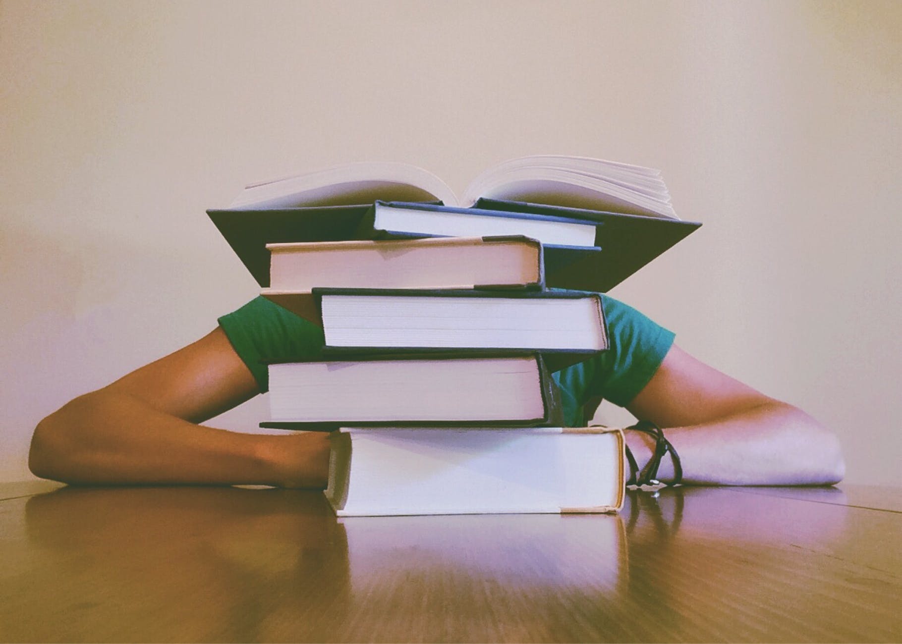 Ricevi risposte da parte dei libri cogliendo l&rsquo;opportunit&agrave; di approfondire leggendoli